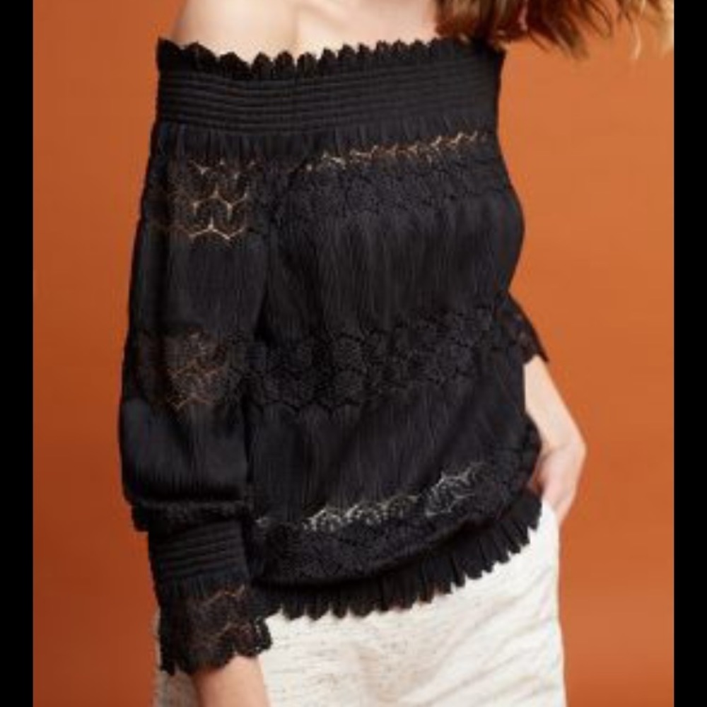 Deletta Riley Off-The-Shoulder top